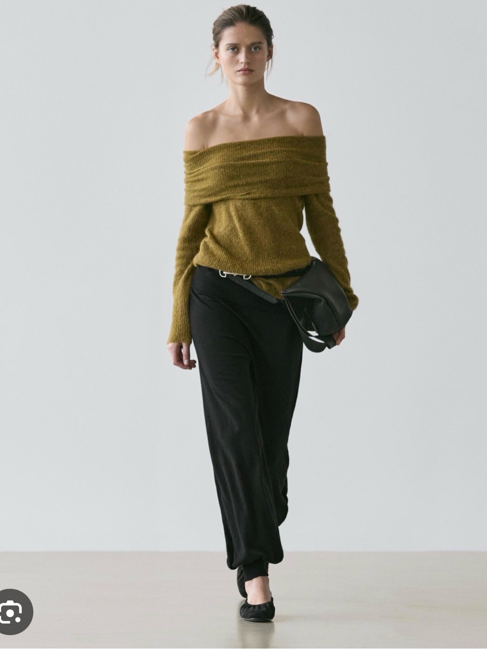 Massimo Dutti offshoulder green sweater